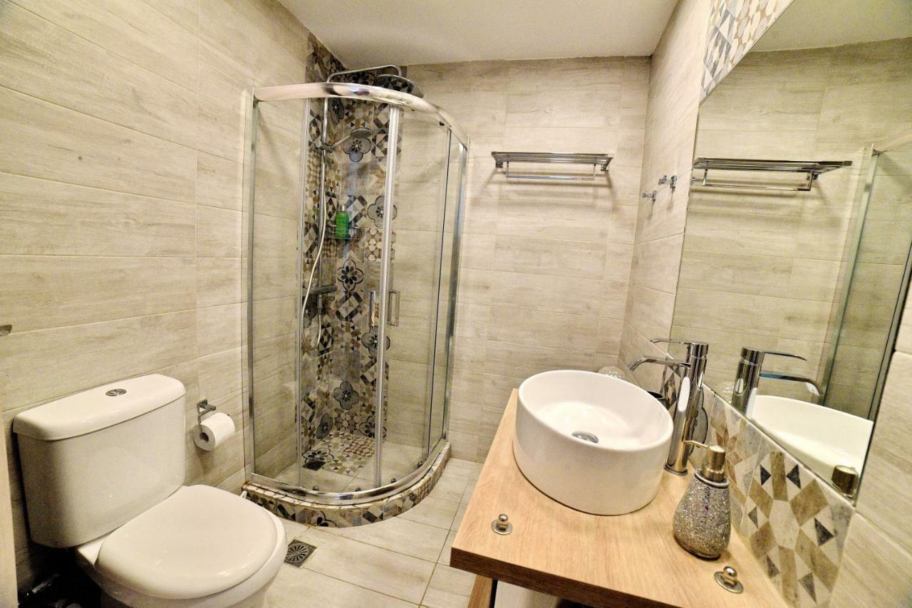 Central Athens Studios * Atenas