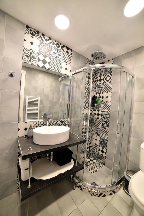 Central Athens Studios * Athens